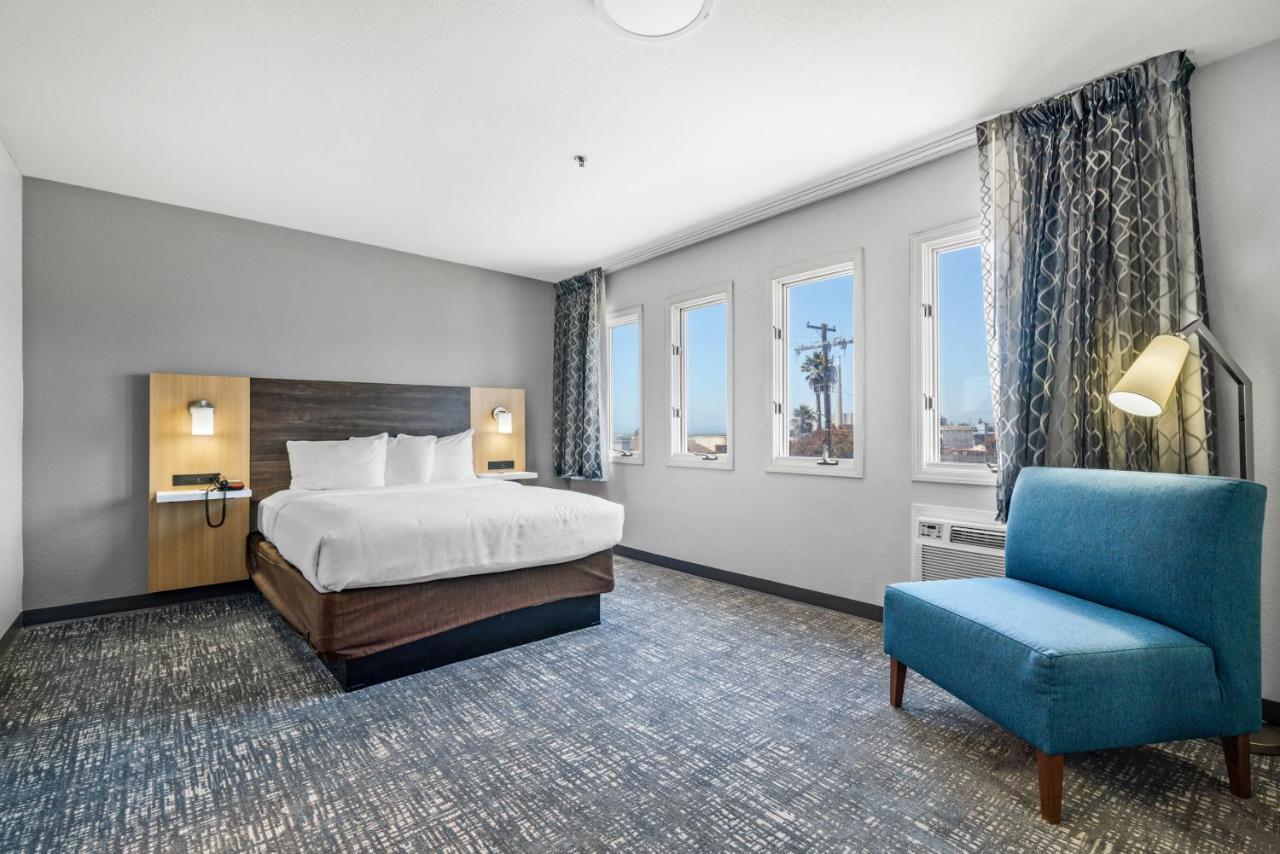 Hotel Avisa Downtown モロ・ベイ エクステリア 写真