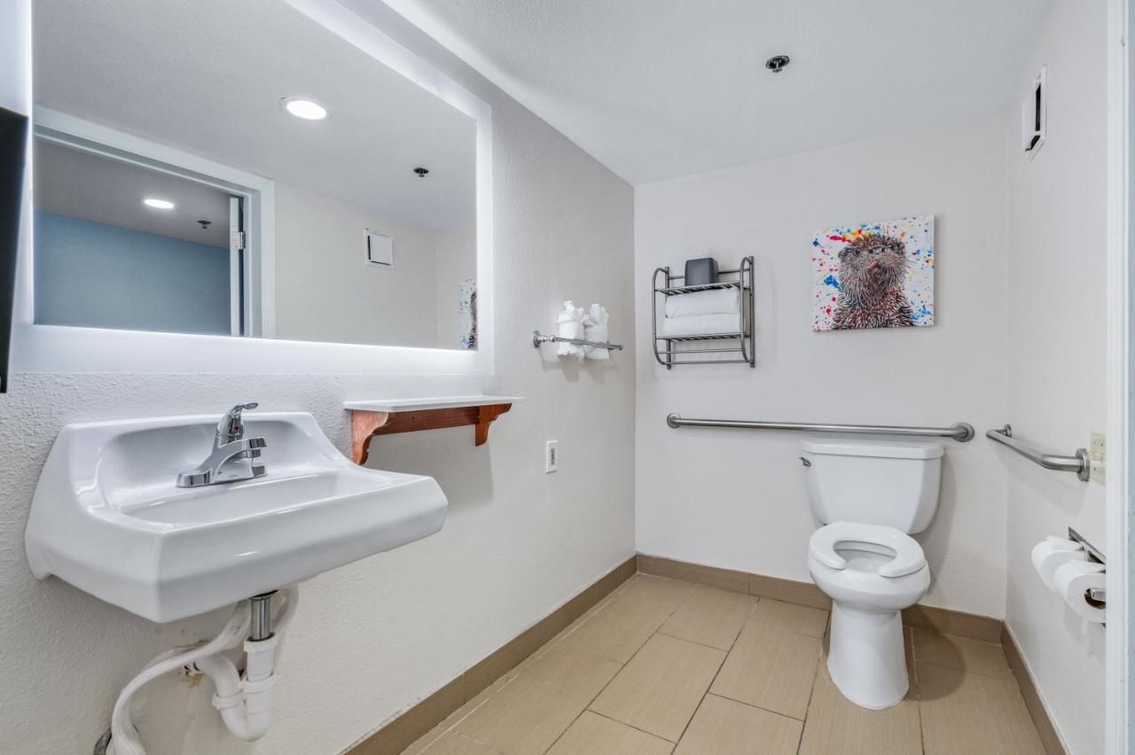 Hotel Avisa Downtown モロ・ベイ エクステリア 写真