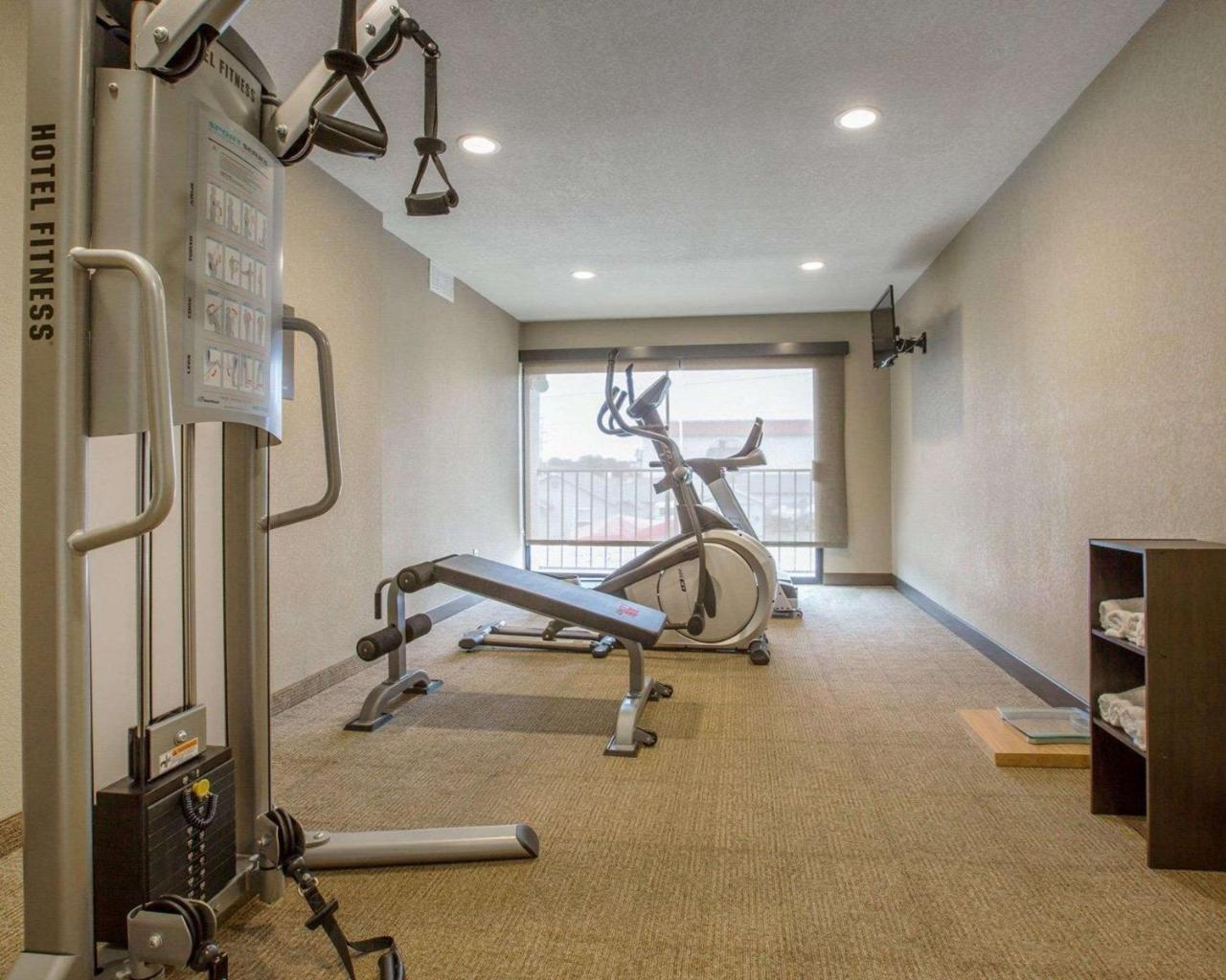 Hotel Avisa Downtown モロ・ベイ エクステリア 写真